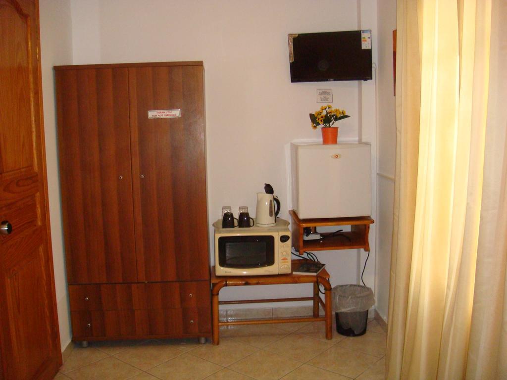 Boussetil Rooms Capanmat Tinos Room photo